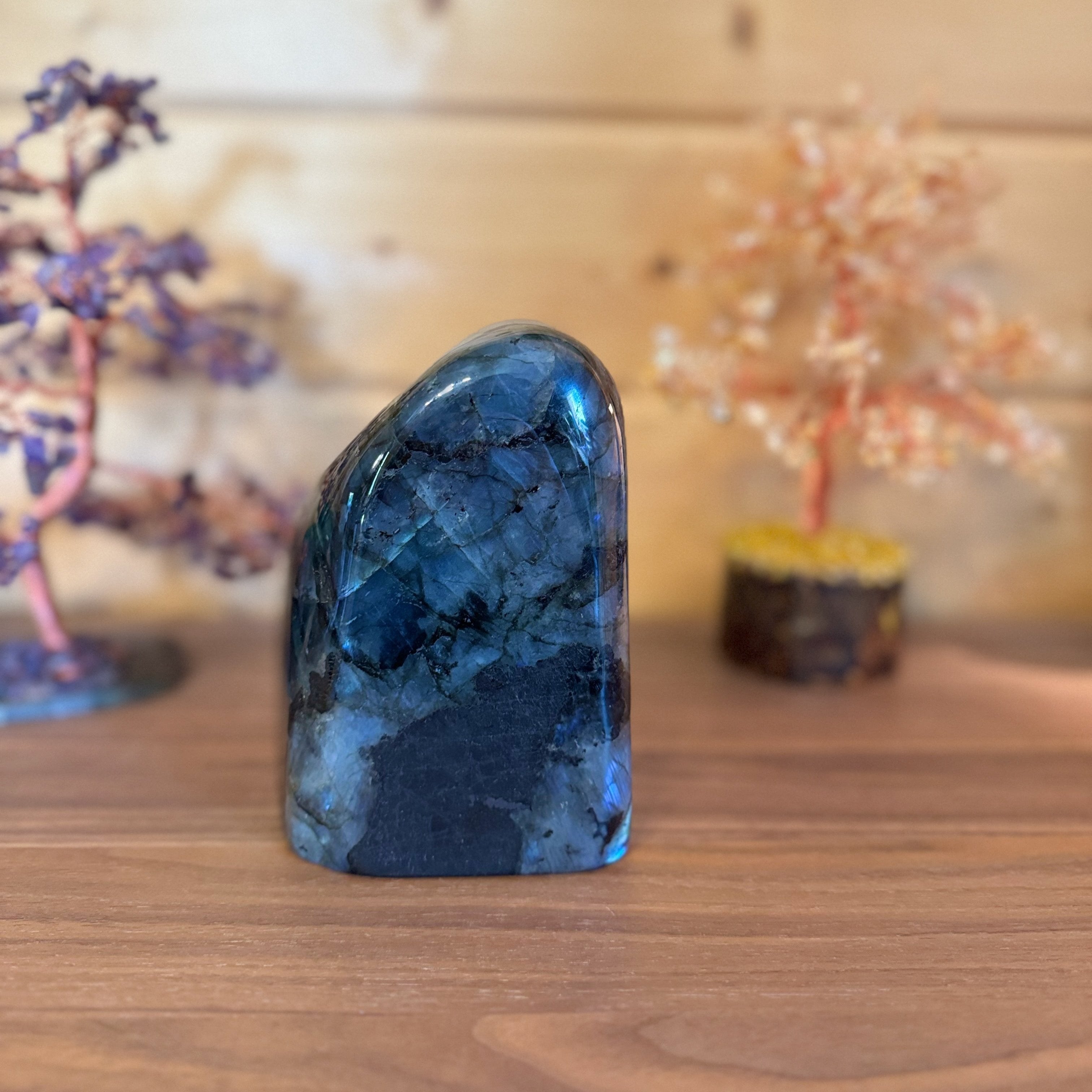 Labradorite bleue complètement polie n°2