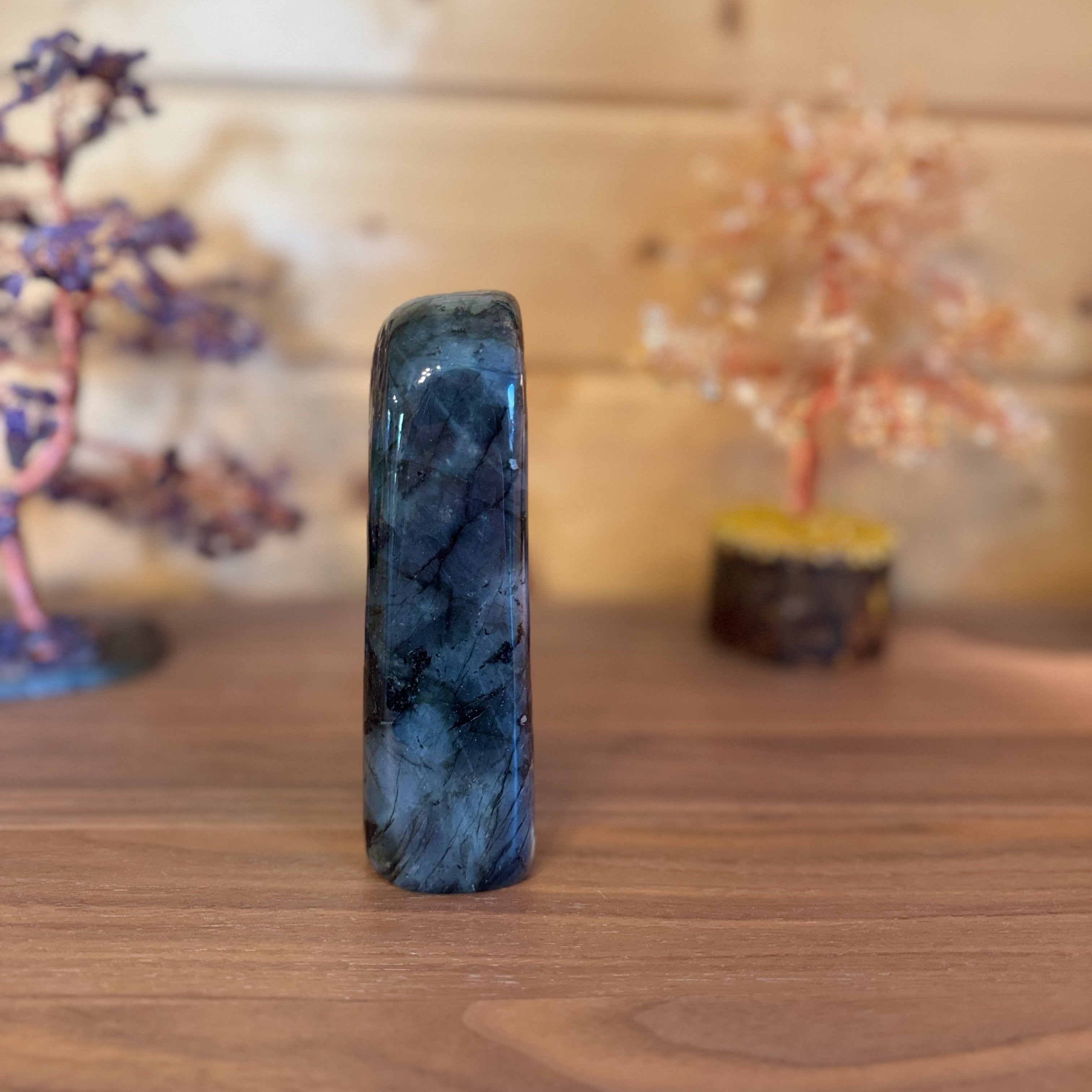 Labradorite bleue complètement polie n°2