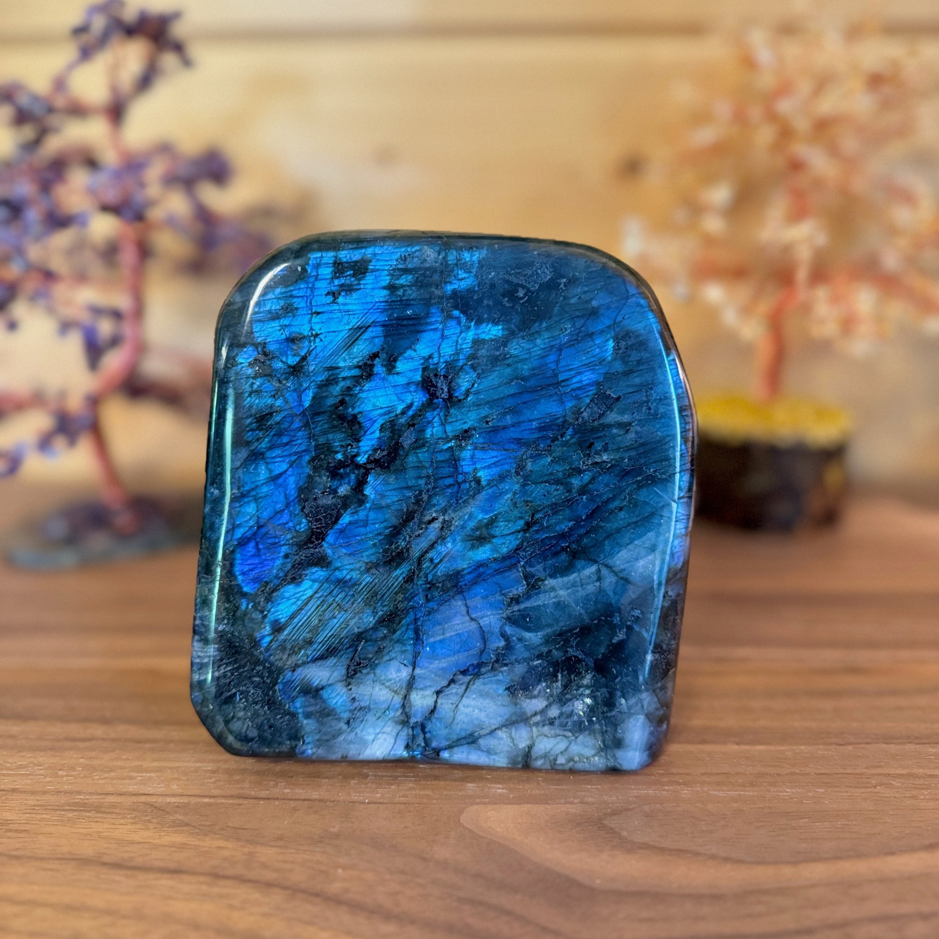 Labradorite bleue complètement polie n°10