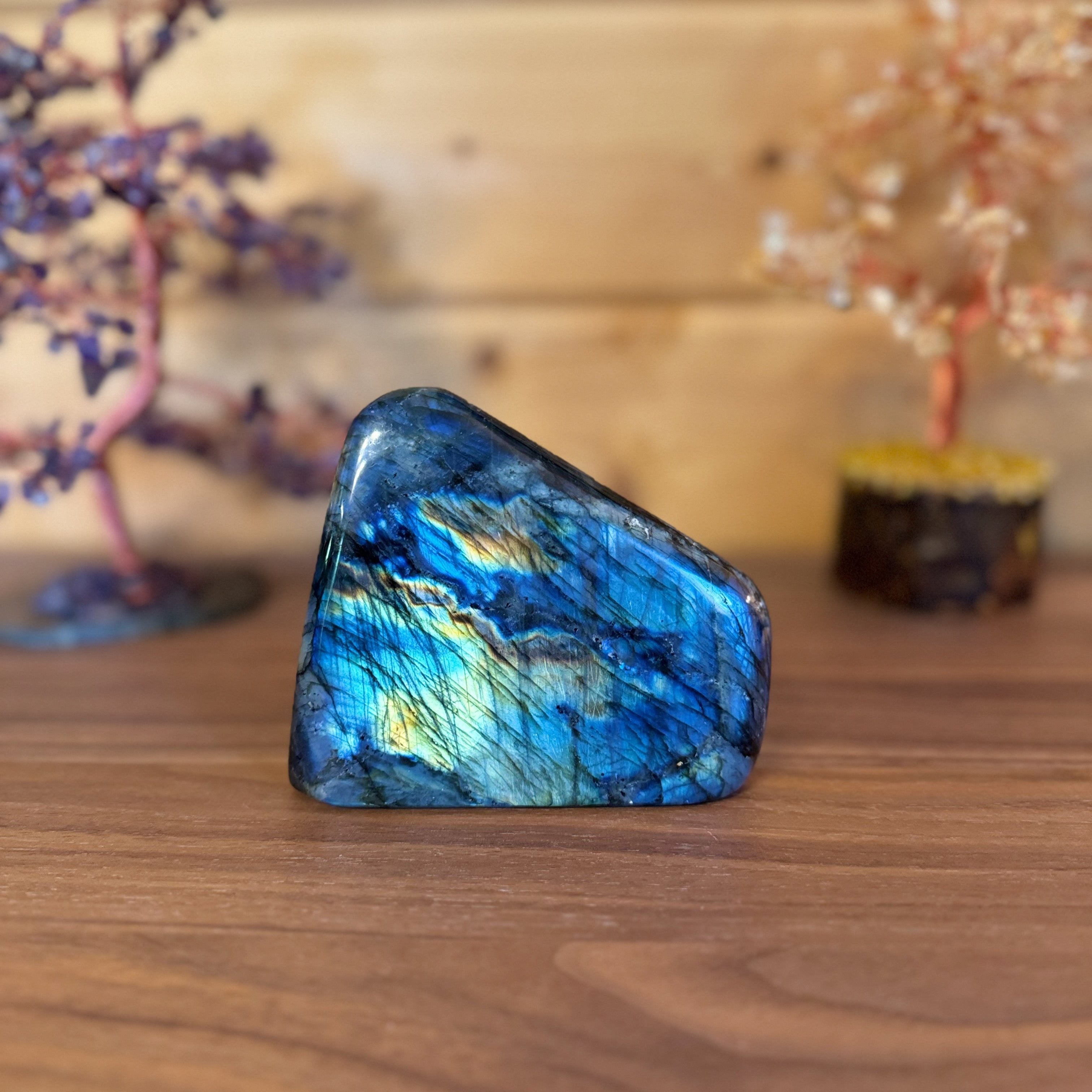 Labradorite bleue complètement polie n°11